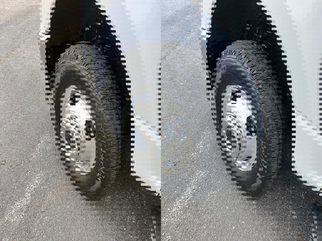 Used 2024 Ford F350 XL w/ 360-Degree Camera Package image 4