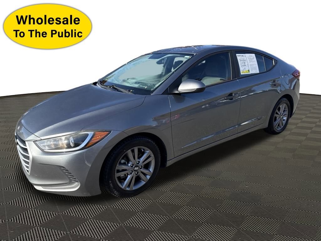 Used 2017 Hyundai Elantra SE image 1