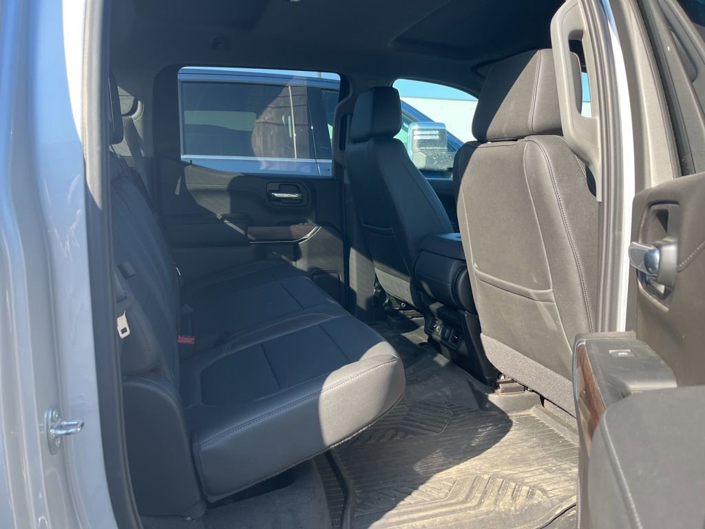 Used 2021 GMC Sierra 1500 SLT image 3