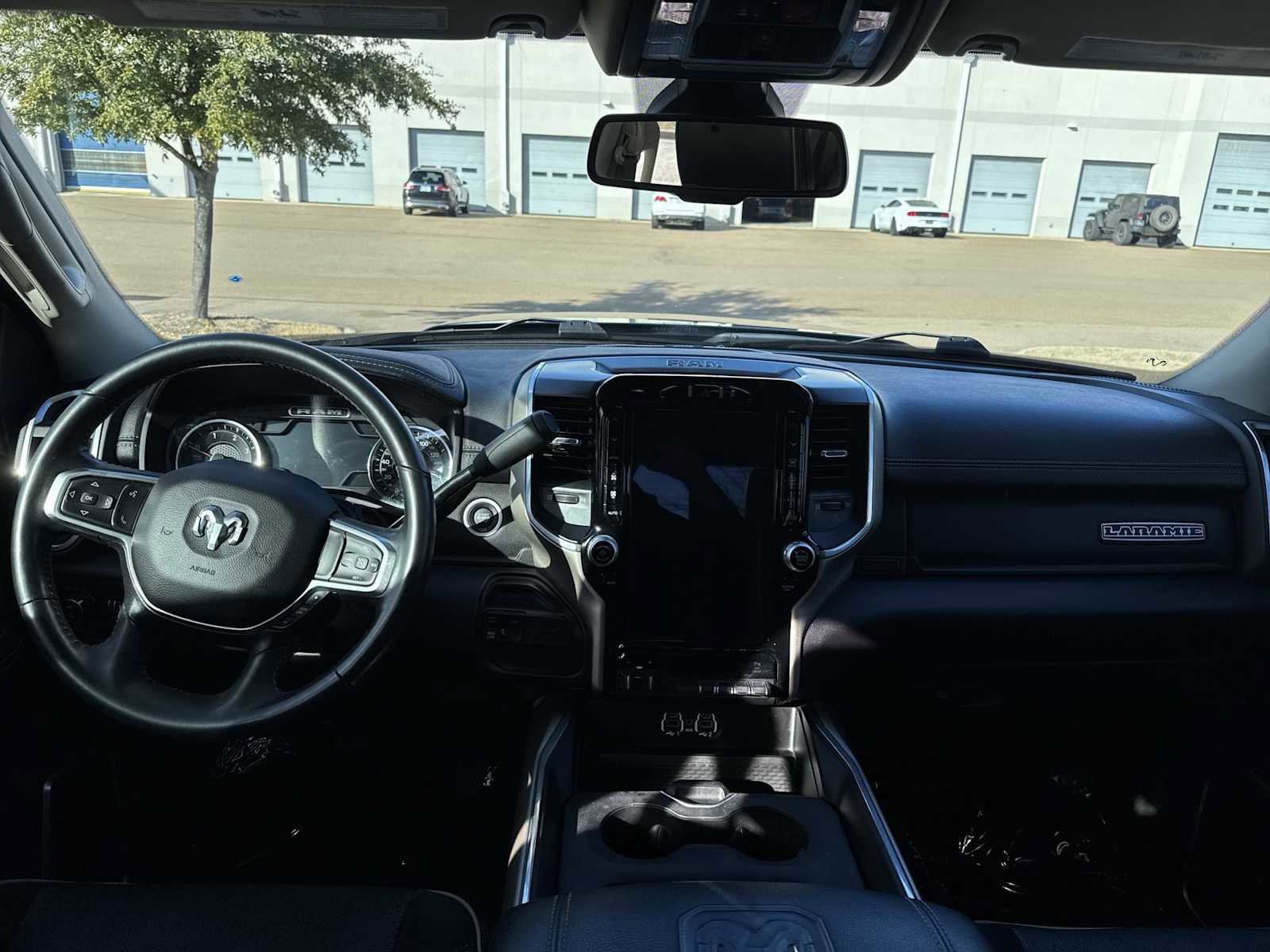 Used 2024 RAM 3500 Laramie image 14