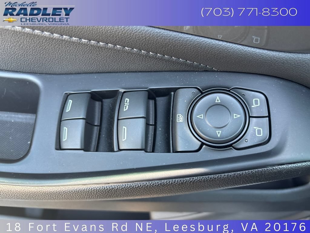 Used 2023 Chevrolet Traverse LT AWD/4WD image 13
