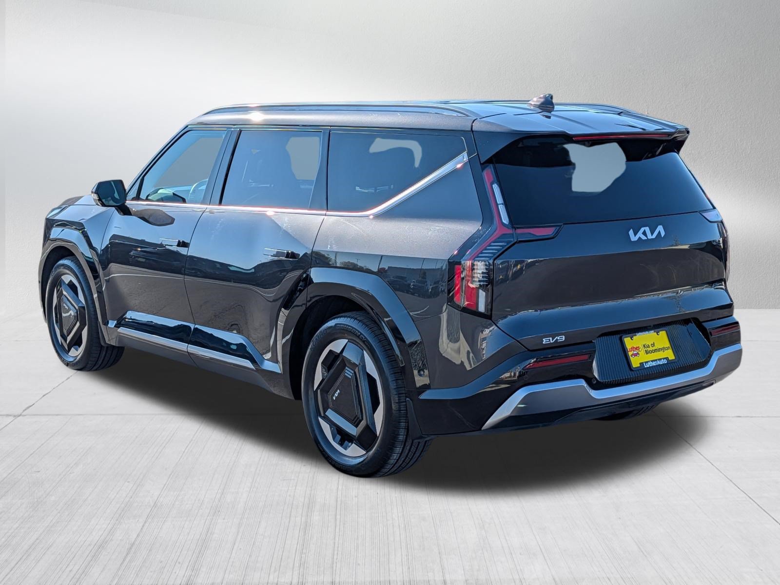Certified 2024 Kia EV9 Land AWD/4WD image 5