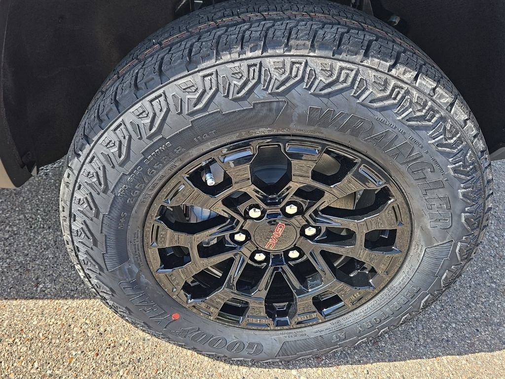 New 2026 GMC Canyon Elevation w/ Convenience Package image 46