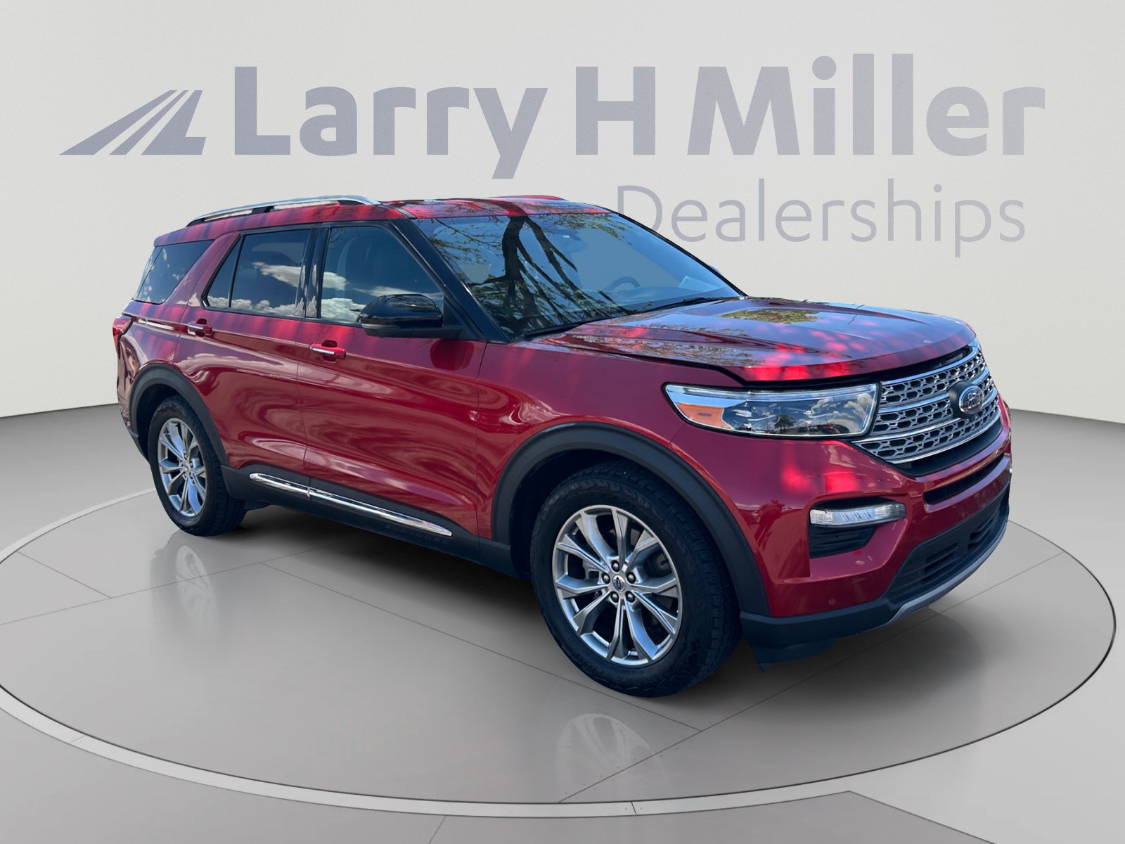 Used 2021 Ford Explorer Limited w/ Equipment Group 301A RWD image 7
