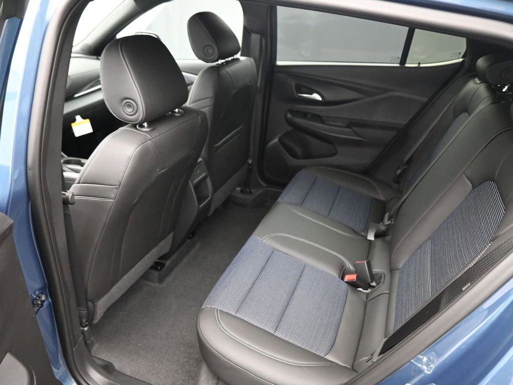 New 2026 Buick Envista Sport Touring w/ Convenience I Package FWD image 17