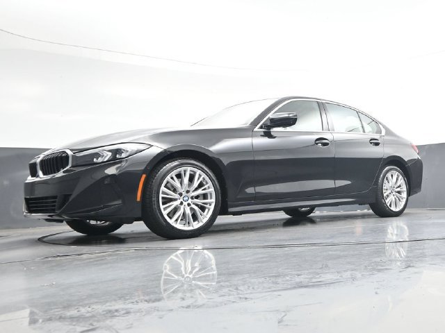 Certified 2024 BMW 330i Sedan w/ Convenience Package RWD image 36