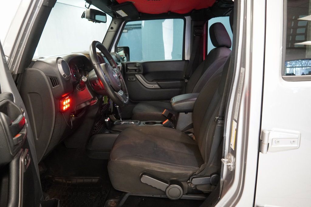 Used 2018 Jeep Wrangler Unlimited Sport S image 6