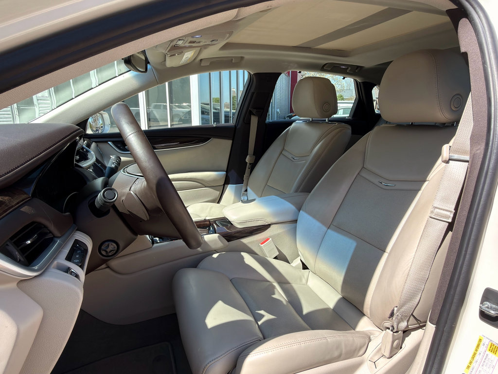 Used 2013 Cadillac XTS Premium image 10