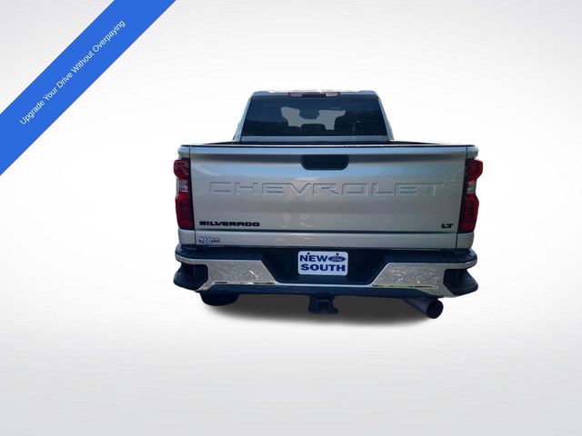 Used 2022 Chevrolet Silverado 2500 LT w/ Convenience Package AWD/4WD image 4
