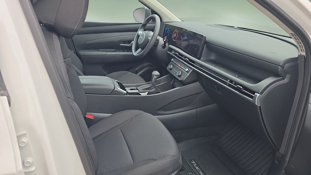 New 2025 Hyundai Tucson SE AWD/4WD image 13