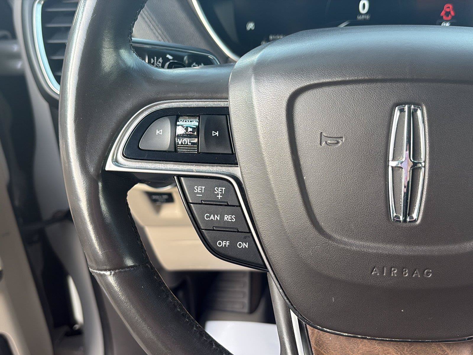 Used 2020 Lincoln Nautilus Reserve w/ Cargo Utility Package AWD/4WD image 30