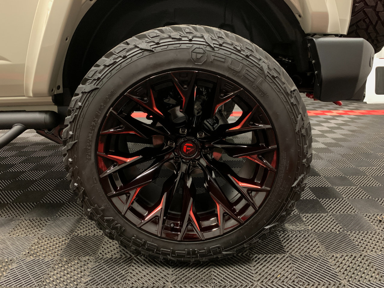 Used 2025 Ford Bronco Outer Banks w/ Sasquatch Package image 26