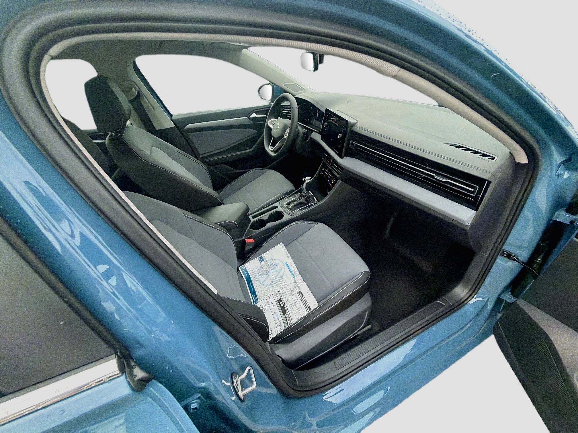 New 2027 Volkswagen Jetta SE FWD image 22