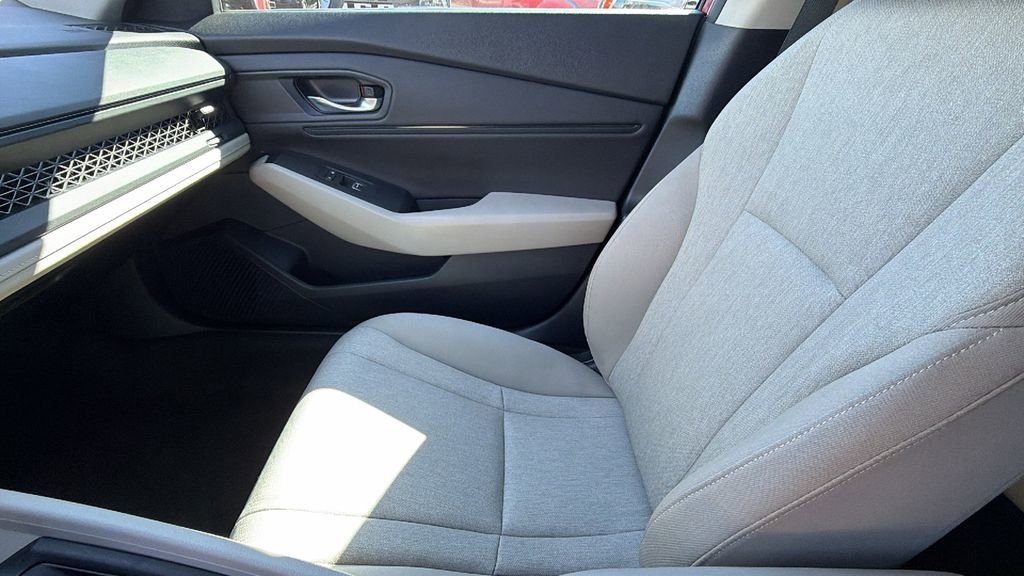 Used 2023 Honda Accord EX image 22