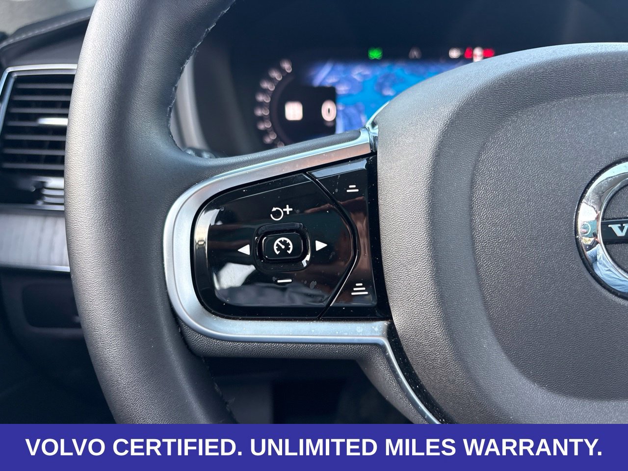 Certified 2025 Volvo XC90 B6 Ultra w/ Lounge Package AWD/4WD image 27