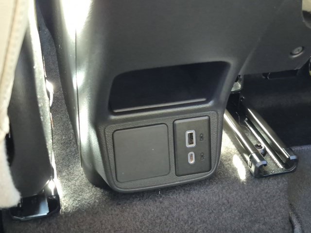 Used 2023 Buick Encore GX Preferred w/ Cold Weather Comfort Package FWD image 17