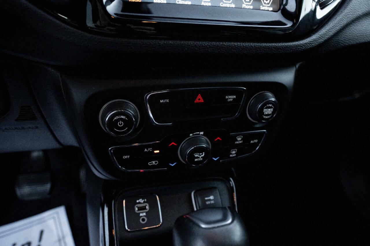 Used 2020 Jeep Compass Limited image 14
