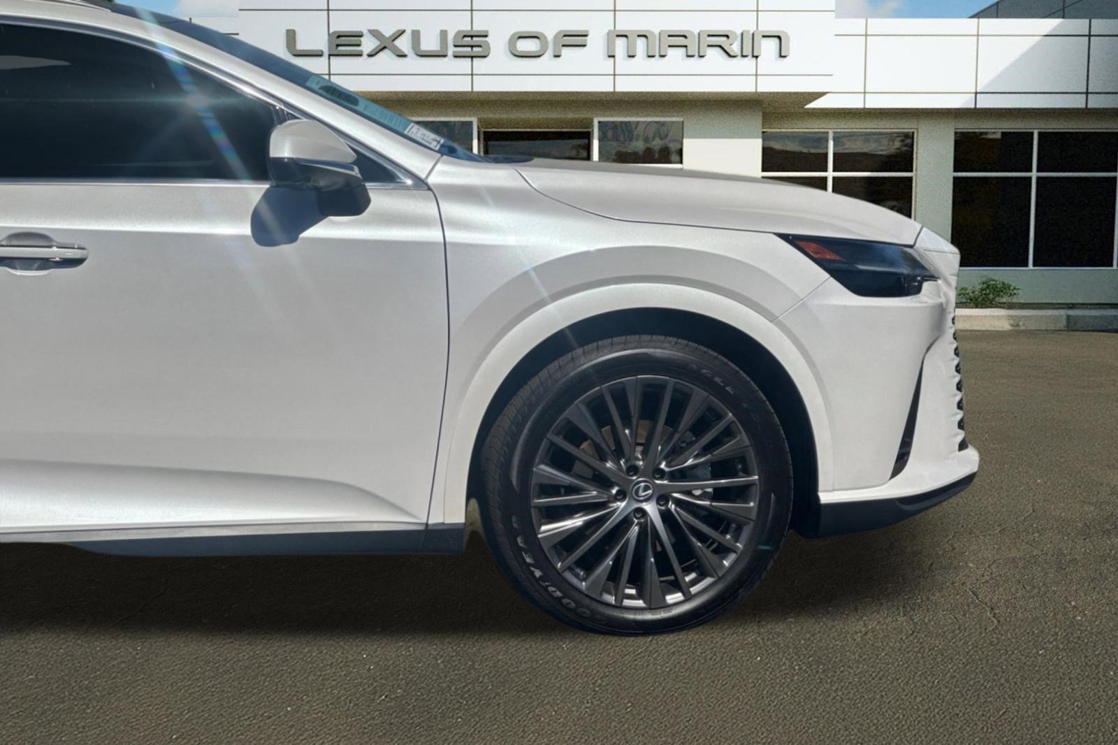Used 2023 Lexus RX 350 FWD w/ Cold Area Package image 36