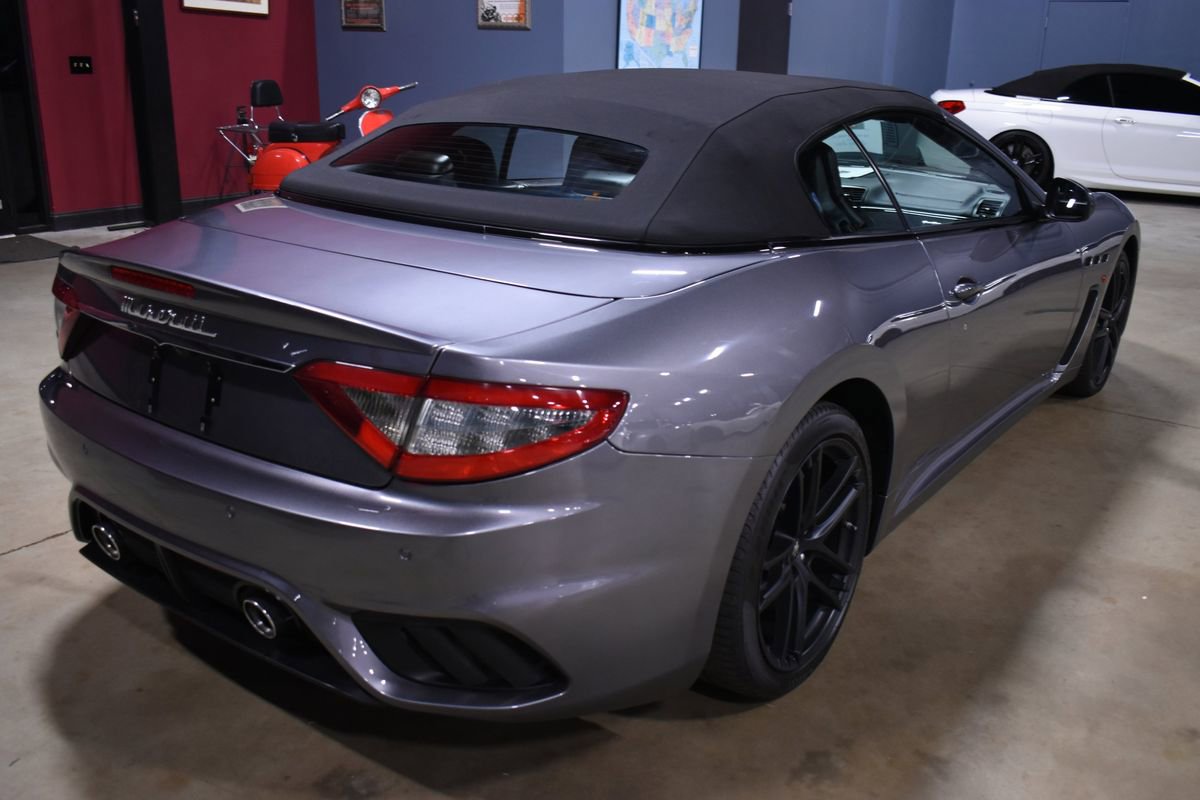 Used 2018 Maserati GranTurismo Sport image 13