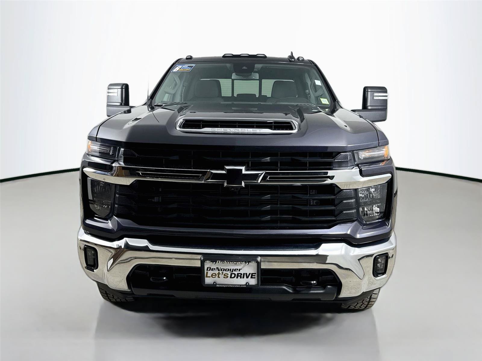 Used 2024 Chevrolet Silverado 2500 LT w/ All Star Edition AWD/4WD image 4