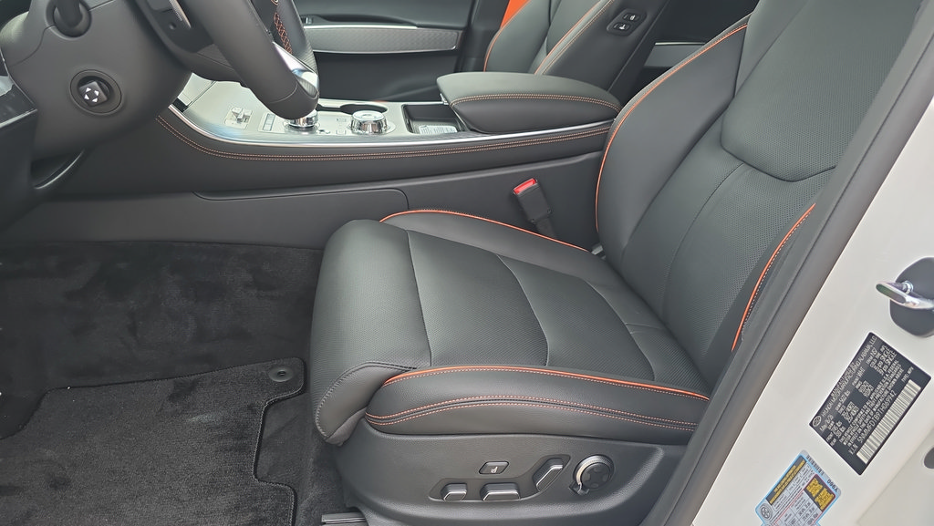 New 2026 Genesis GV70 2.5T Sport Prestige AWD/4WD image 13