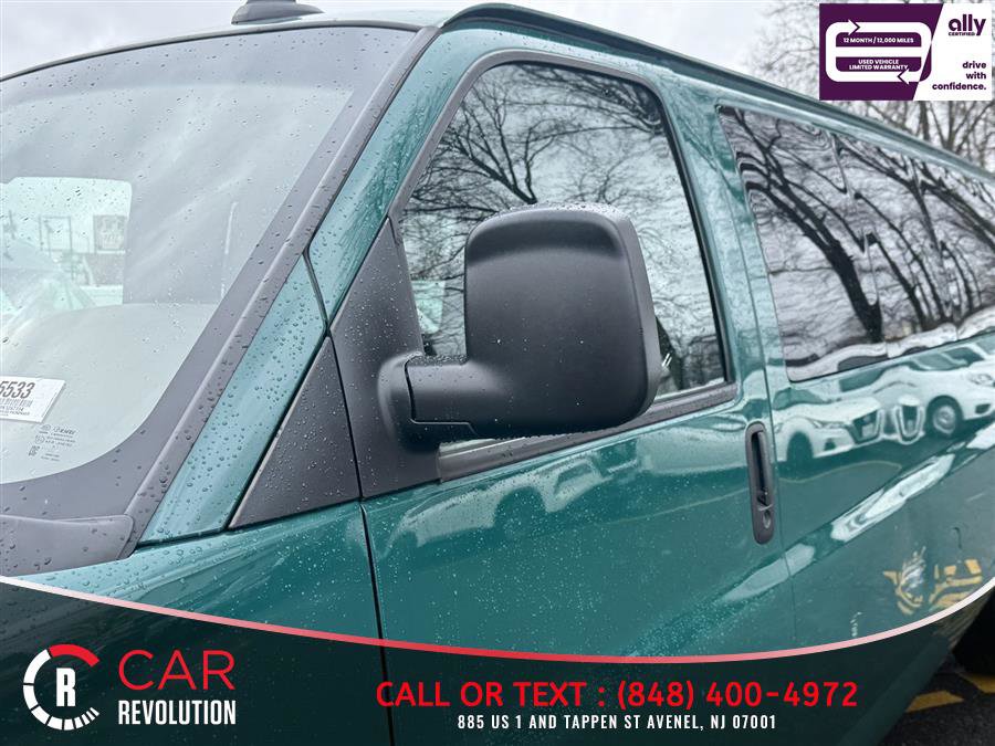 Used 2019 Chevrolet Express 3500 LS RWD image 23