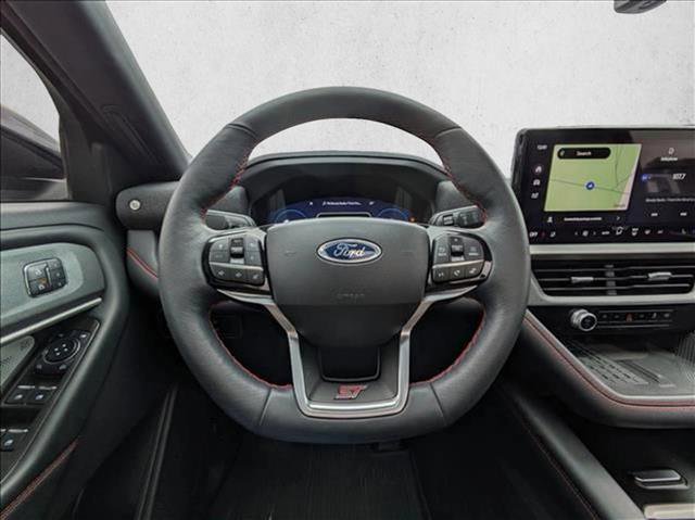 Used 2025 Ford Explorer ST image 10