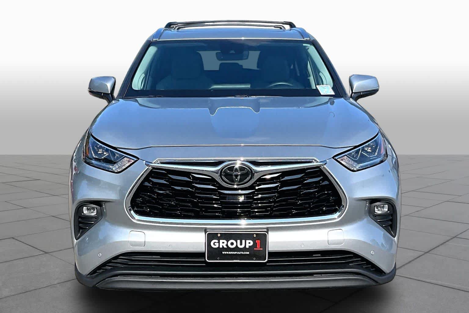 Certified 2020 Toyota Highlander Limited AWD/4WD image 4