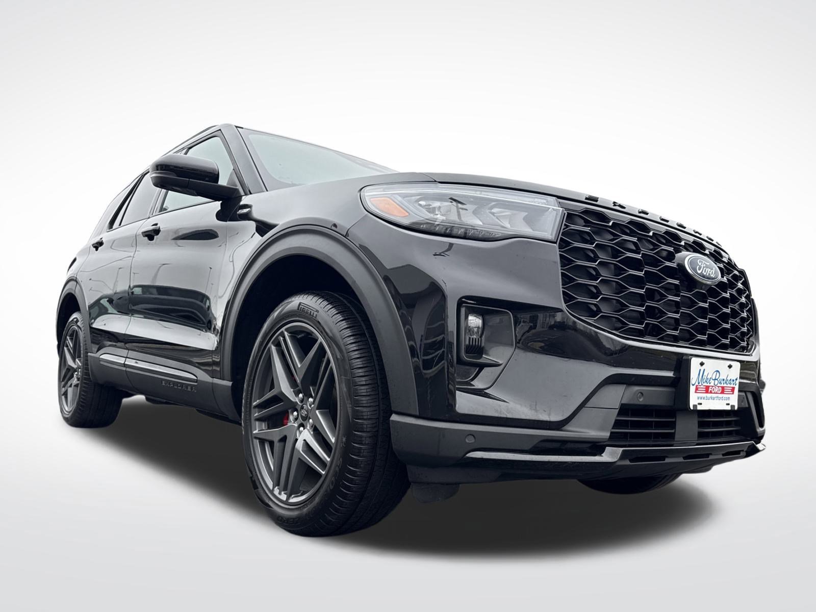 Used 2025 Ford Explorer ST-Line w/ ST-Line Street Pack image 5
