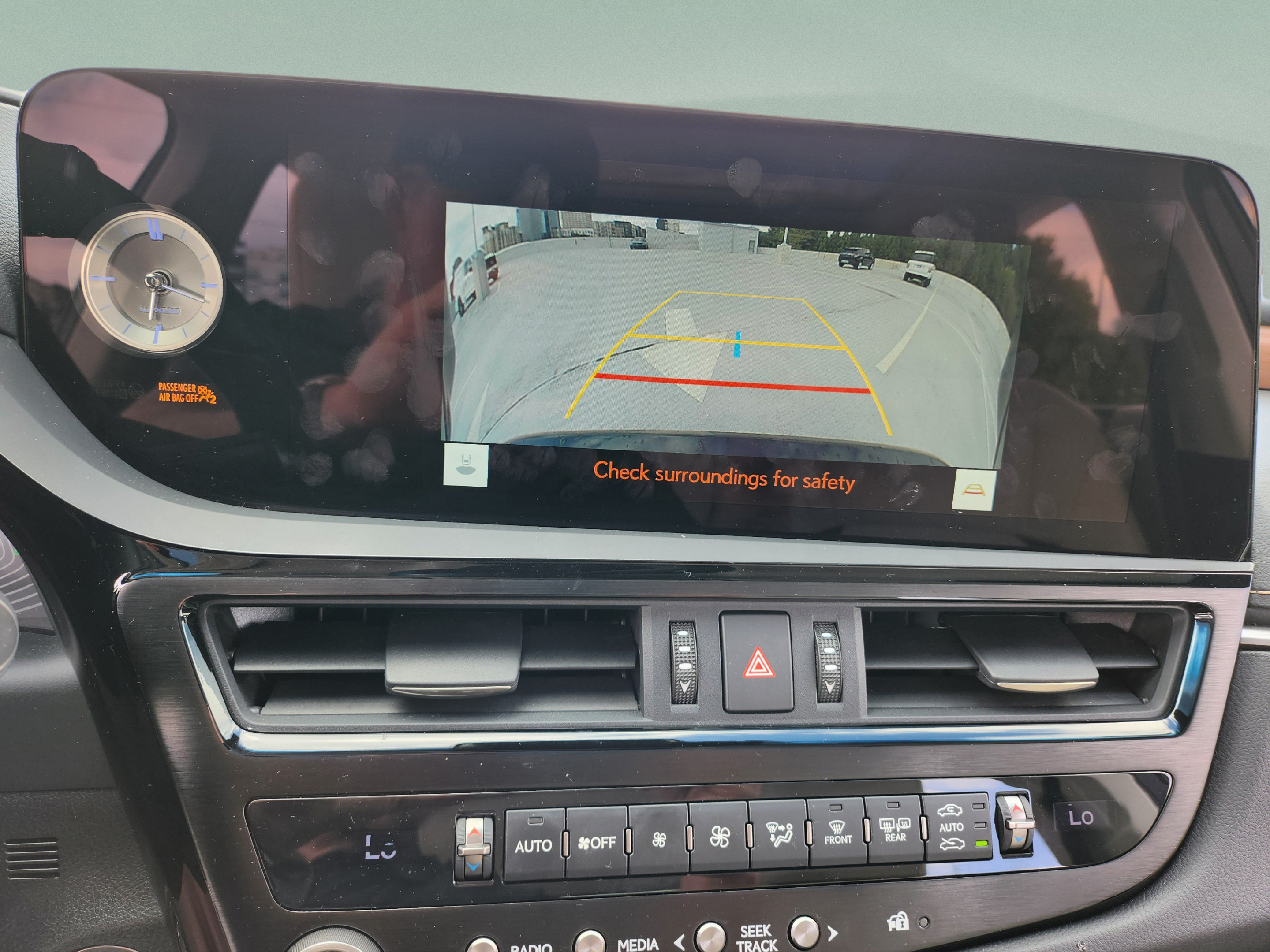Certified 2024 Lexus ES 350 w/ Technology Package FWD image 17