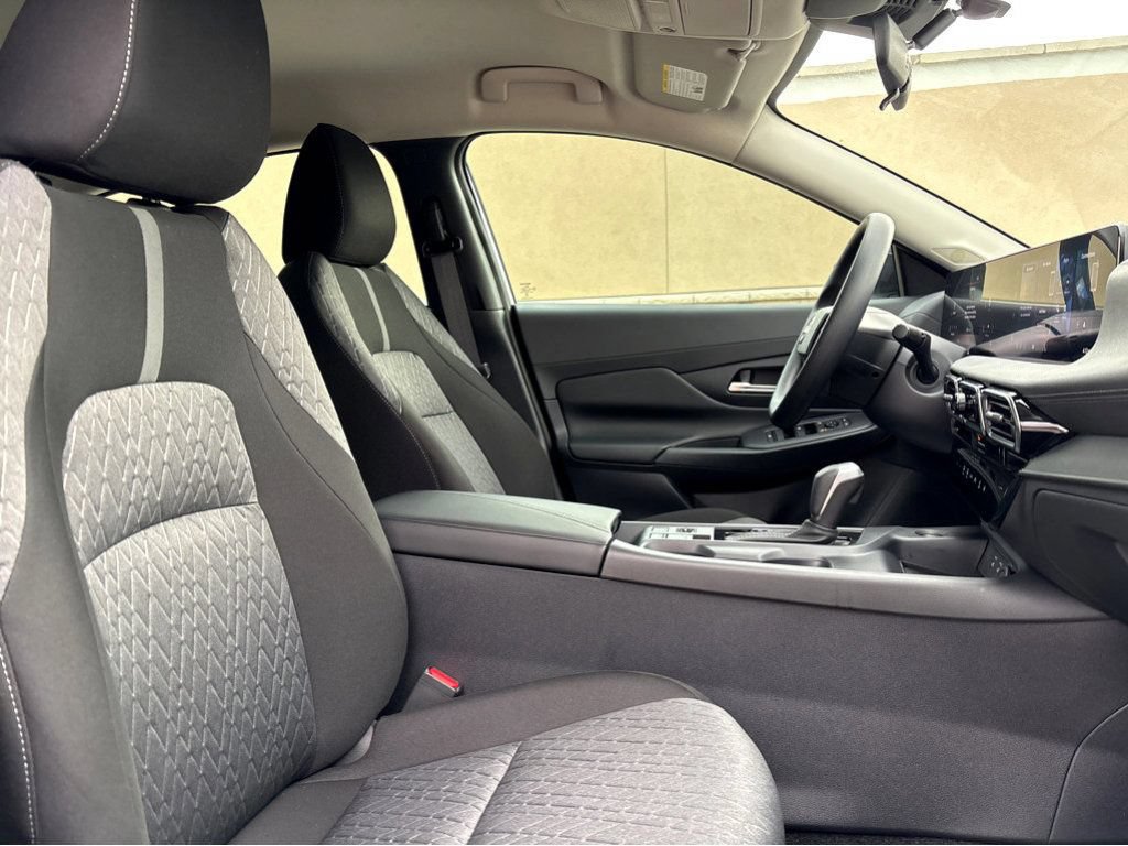 New 2026 Nissan Sentra SV w/ SV Convenience Package FWD image 10