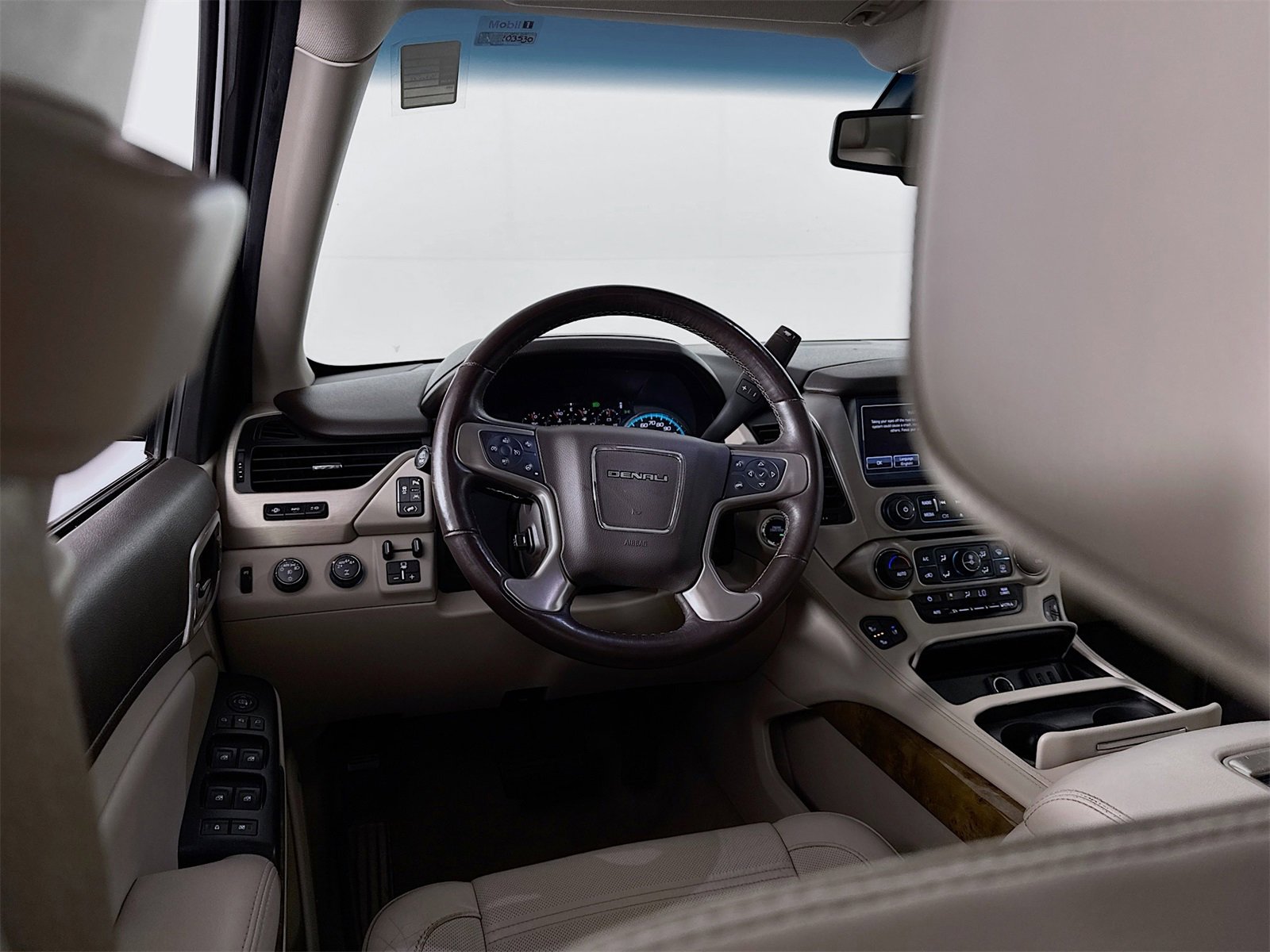 Used 2017 GMC Yukon XL Denali w/ Open Road Package image 19