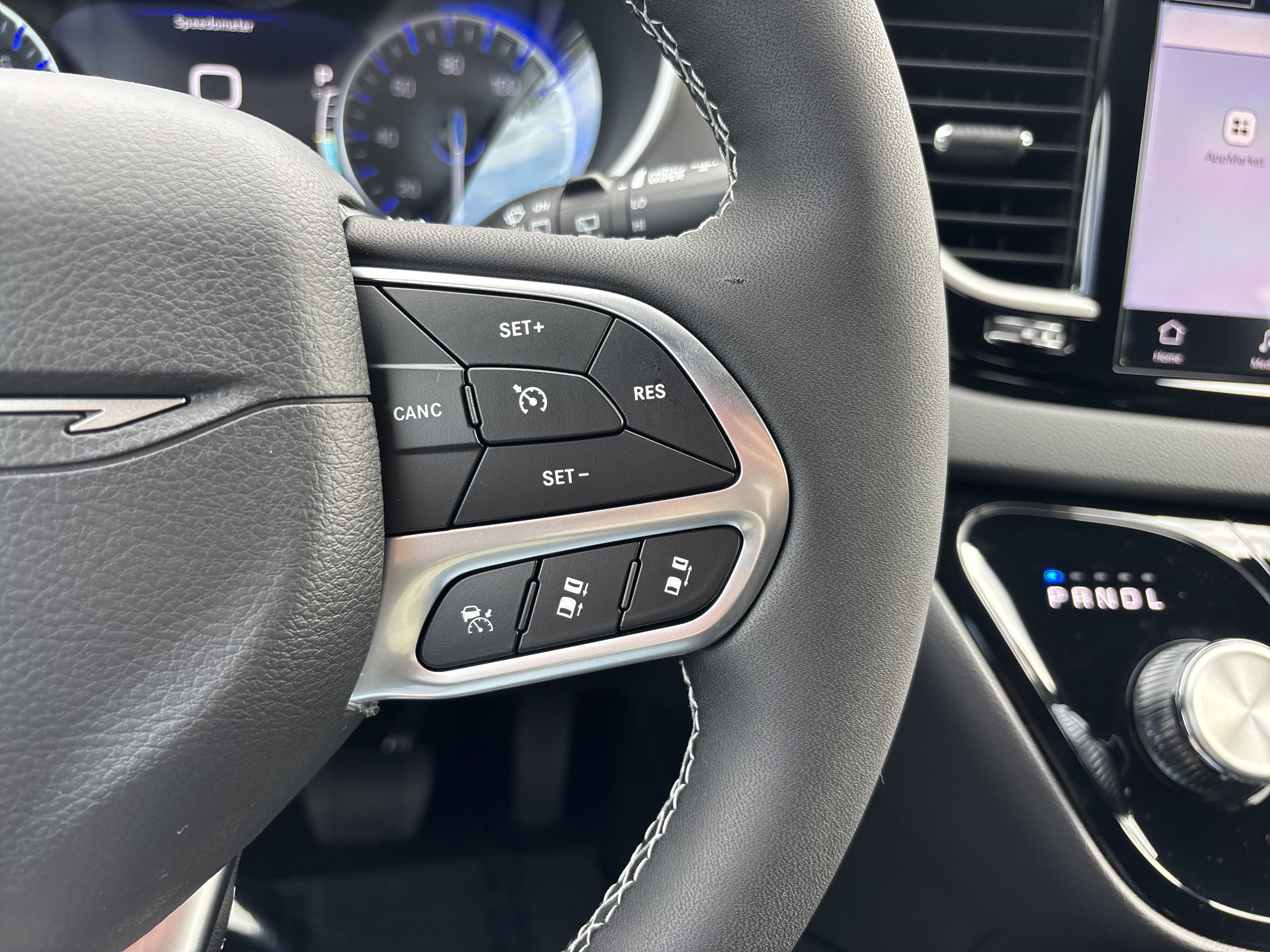 New 2027 Chrysler Pacifica LX FWD image 28