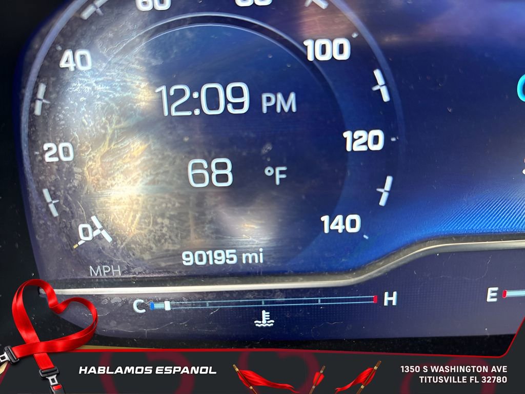 Used 2023 Chevrolet Suburban Premier image 20