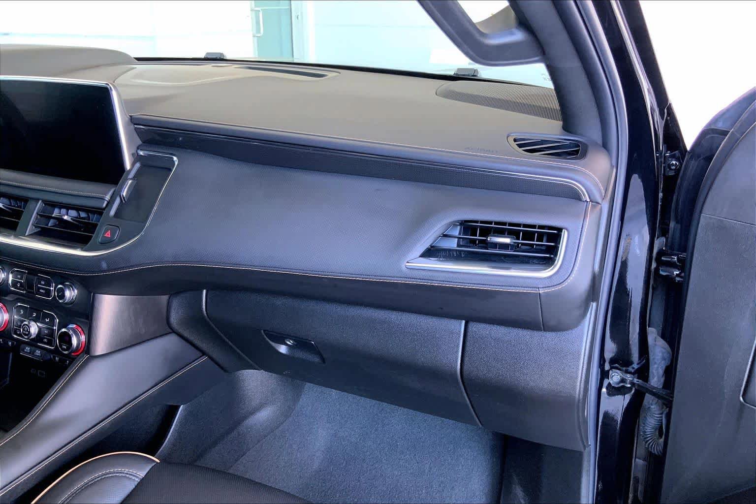 Used 2024 GMC Yukon AT4 w/ AT4 Premium Package image 19