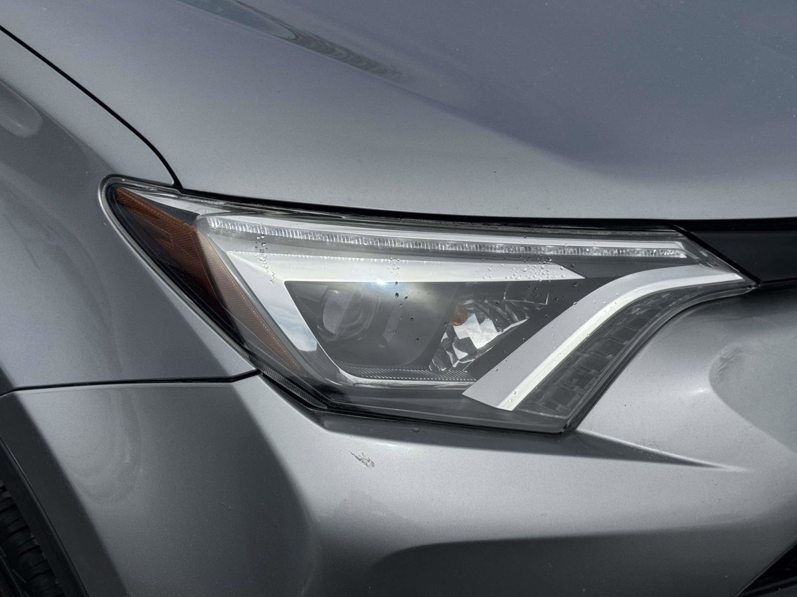 Used 2018 Toyota RAV4 SE w/ Power Extra Value Package AWD/4WD image 6