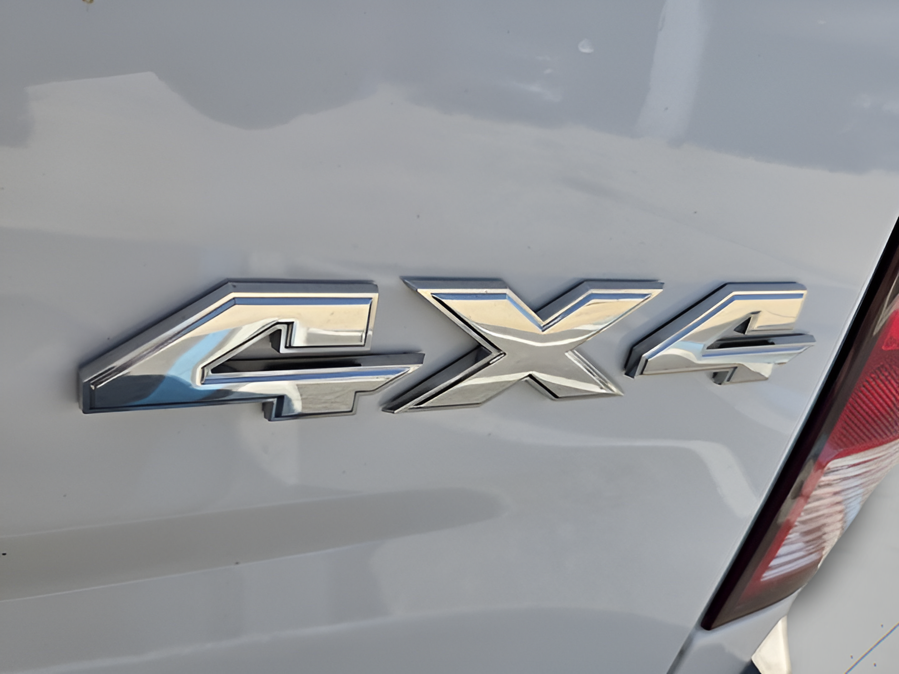Used 2024 RAM 1500 Classic SLT AWD/4WD image 31