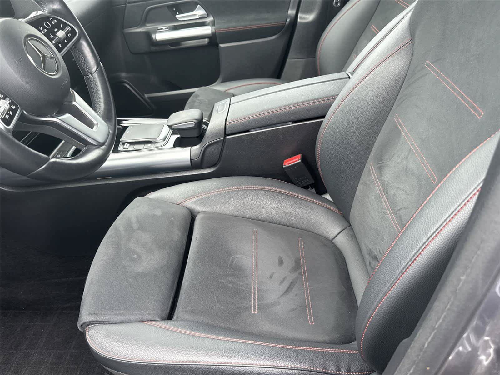 Used 2023 Mercedes-Benz GLA 250 4MATIC image 13
