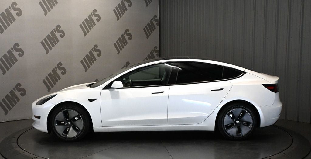 Used 2023 Tesla Model 3 Standard Range RWD image 8