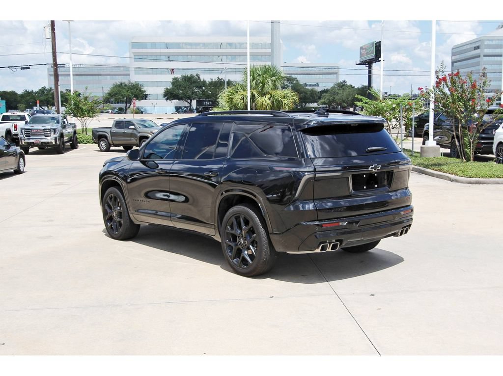 Used 2025 Chevrolet Traverse RS w/ LPO, Floor Liner Package FWD image 5