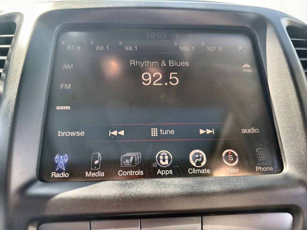 Used 2016 Jeep Cherokee Overland image 12