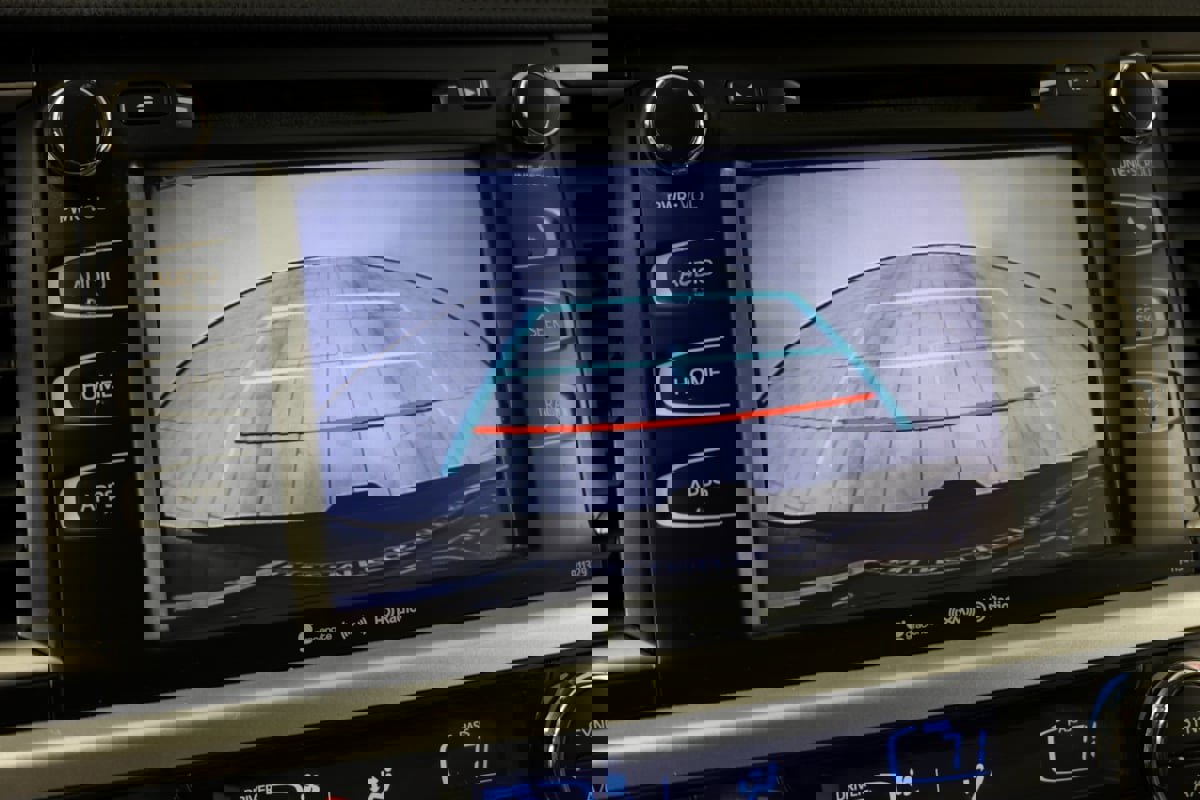 Used 2017 Toyota Highlander Plus image 7