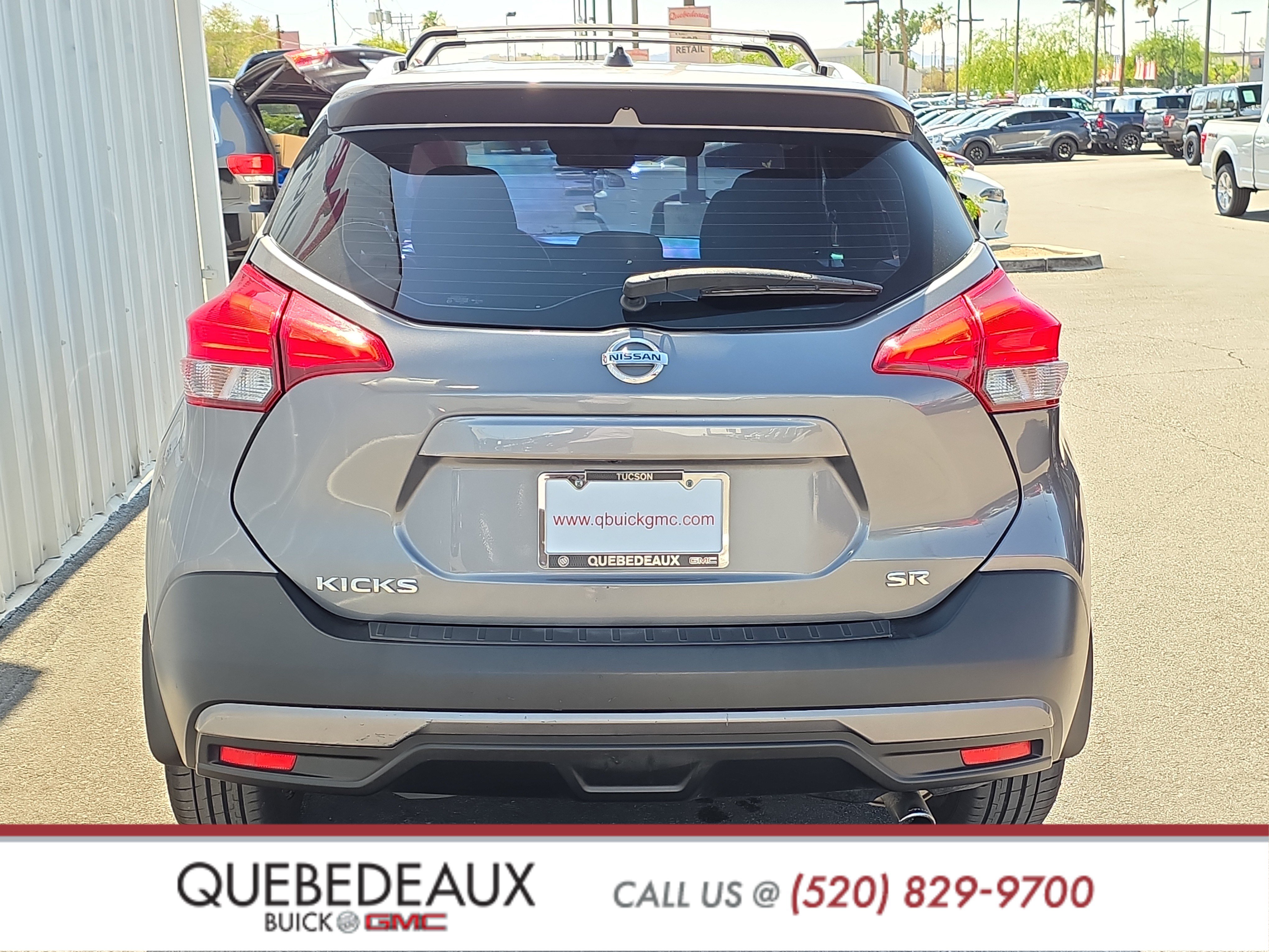 Used 2018 Nissan Kicks SR w/ Exterior Package FWD image 6