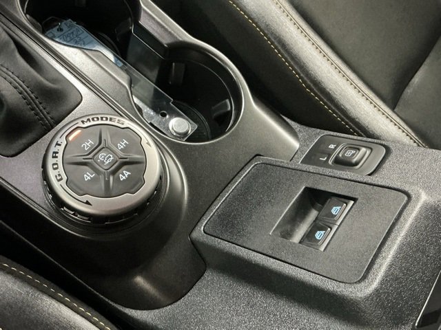 Used 2023 Ford Bronco Badlands image 21
