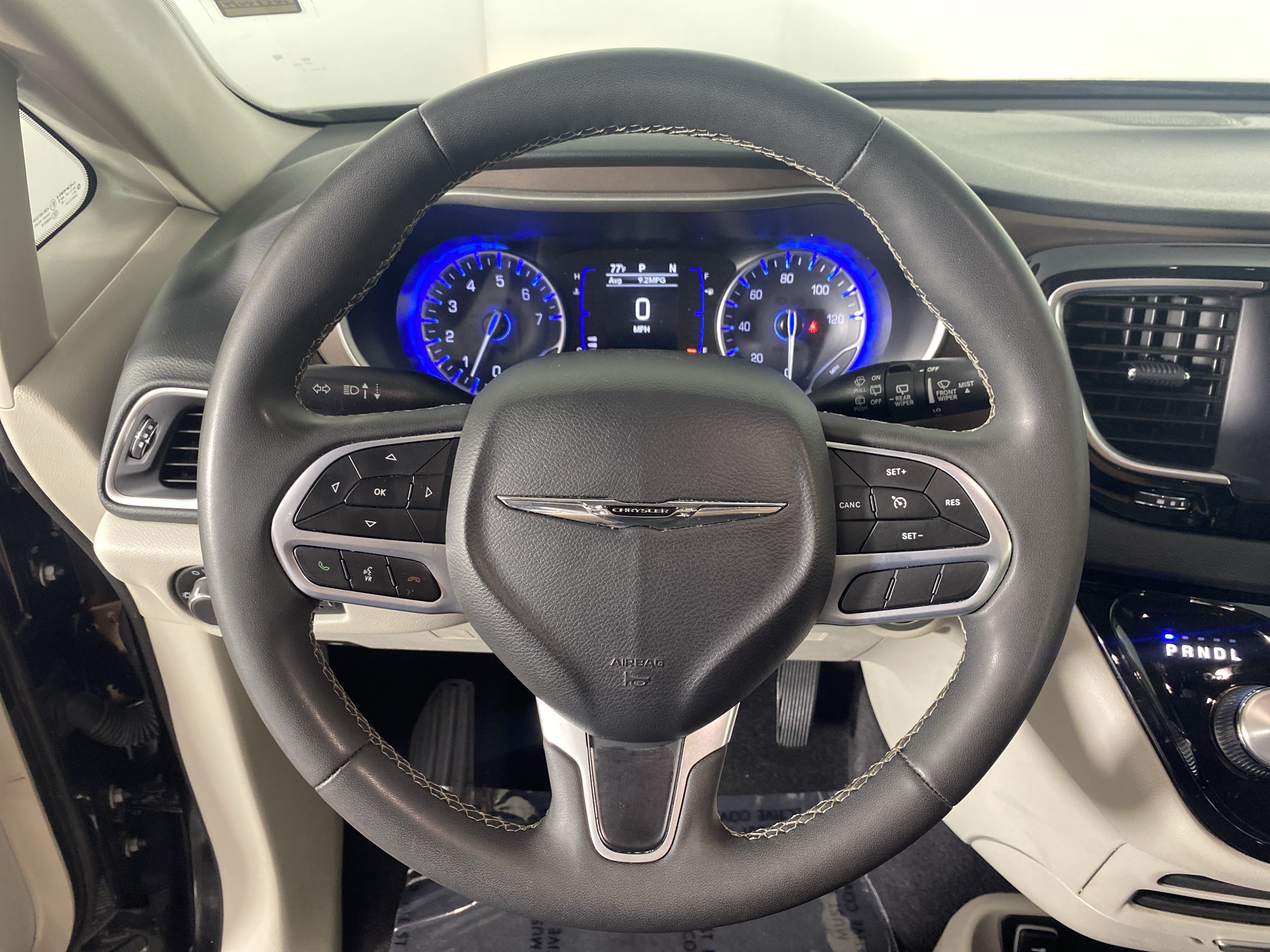 Used 2023 Chrysler Voyager LX FWD image 18