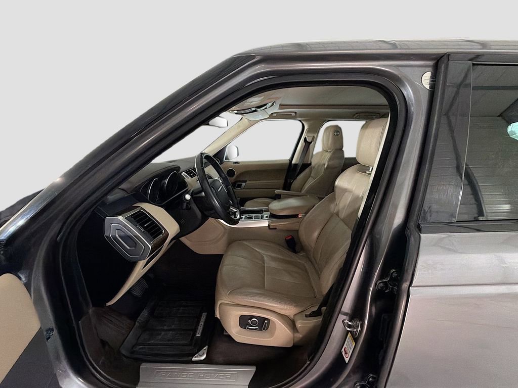Used 2016 Land Rover Range Rover Sport HSE image 22