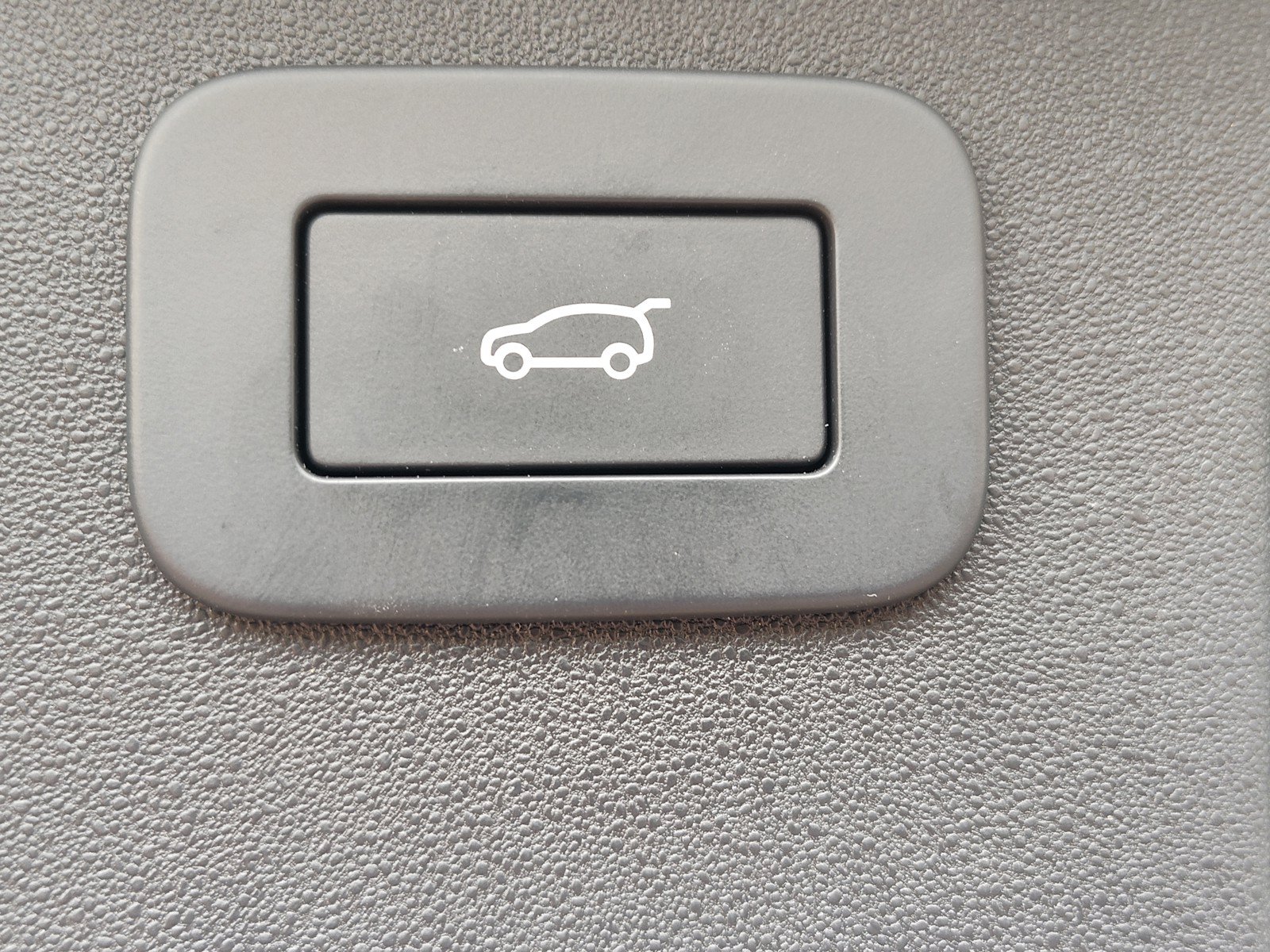 Used 2025 Land Rover Discovery Sport S AWD/4WD image 24