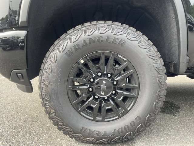 New 2026 Chevrolet Silverado 2500 ZR2 AWD/4WD image 10