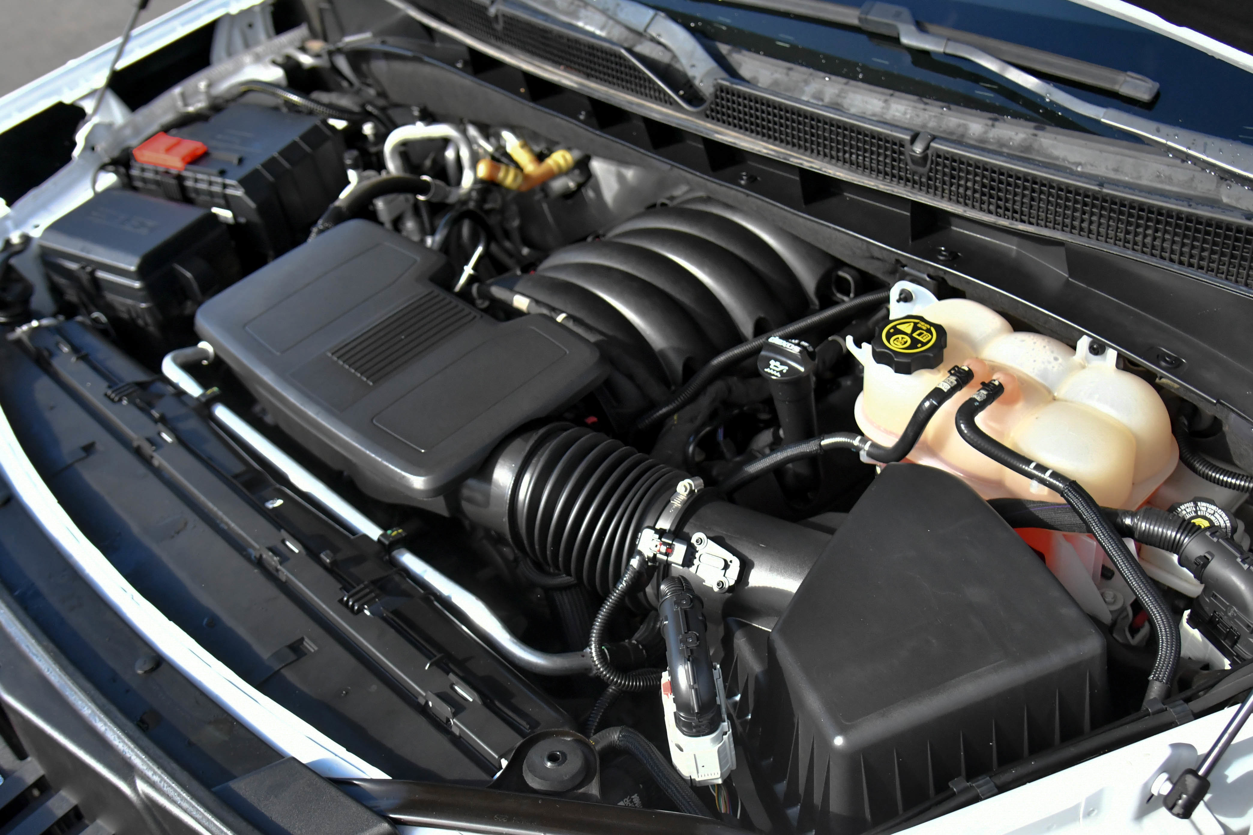 Used 2023 GMC Yukon XL SLE RWD image 54