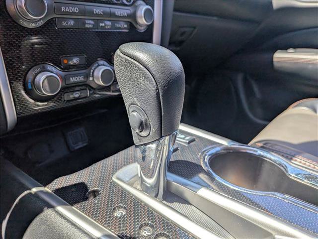 Used 2019 Nissan Pathfinder SL FWD image 11
